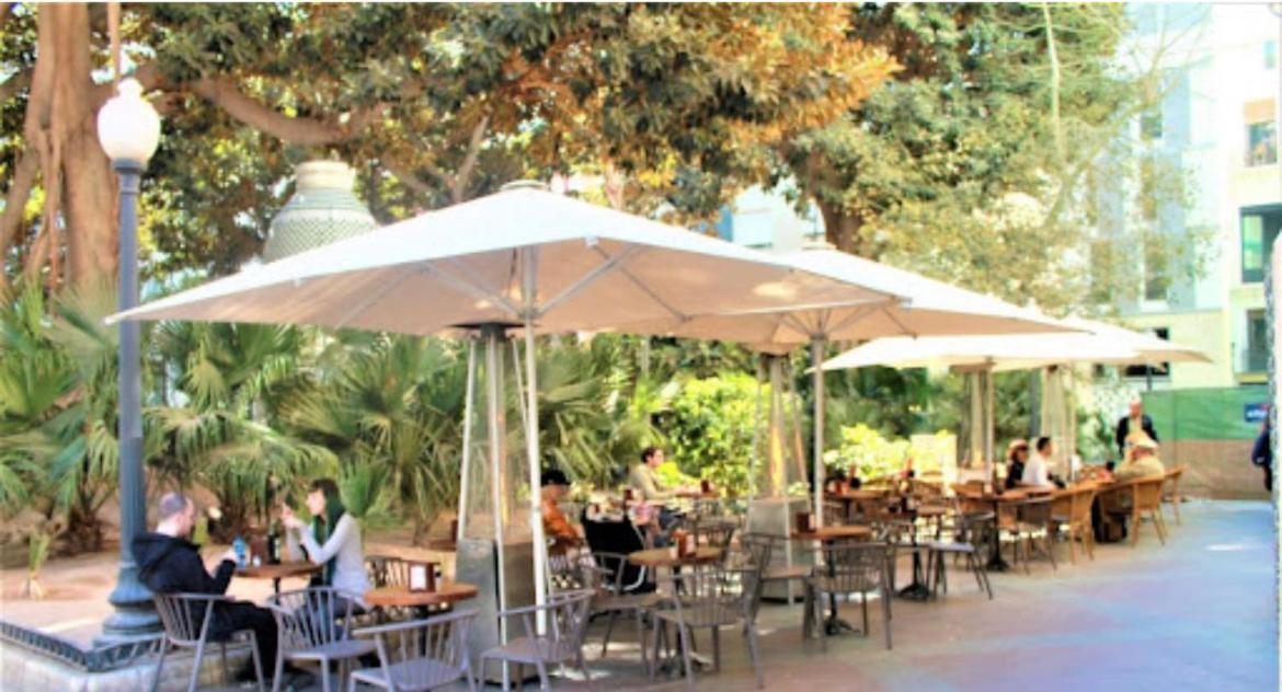 Charming & Spacious Apartment In Historic Centre & Short Walk To Beach Alicante Ngoại thất bức ảnh