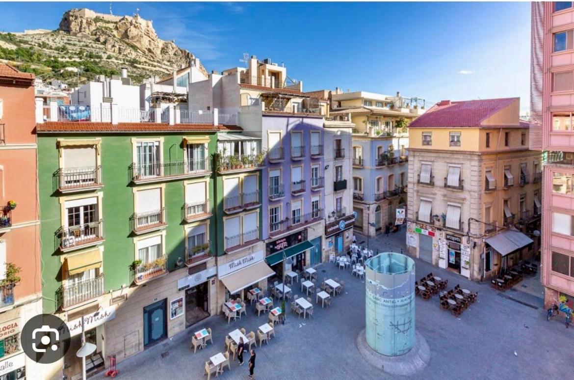 Charming & Spacious Apartment In Historic Centre & Short Walk To Beach Alicante Ngoại thất bức ảnh